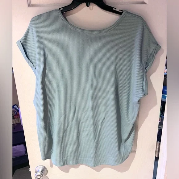 Maurices 24/7 Clara Ribbed Tee Size 2X - Picture 4 of 4